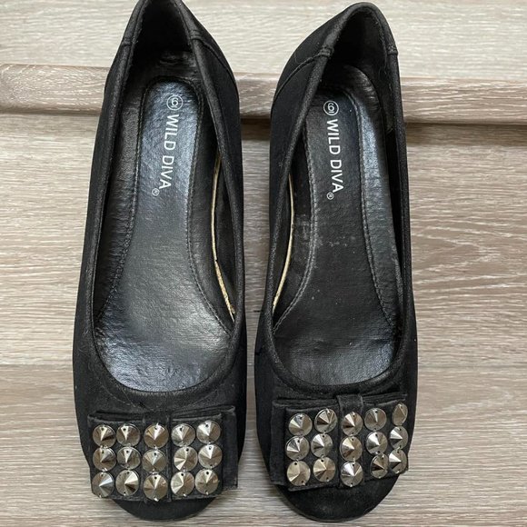 Black Studded Flats Size 6 - Picture 1 of 2